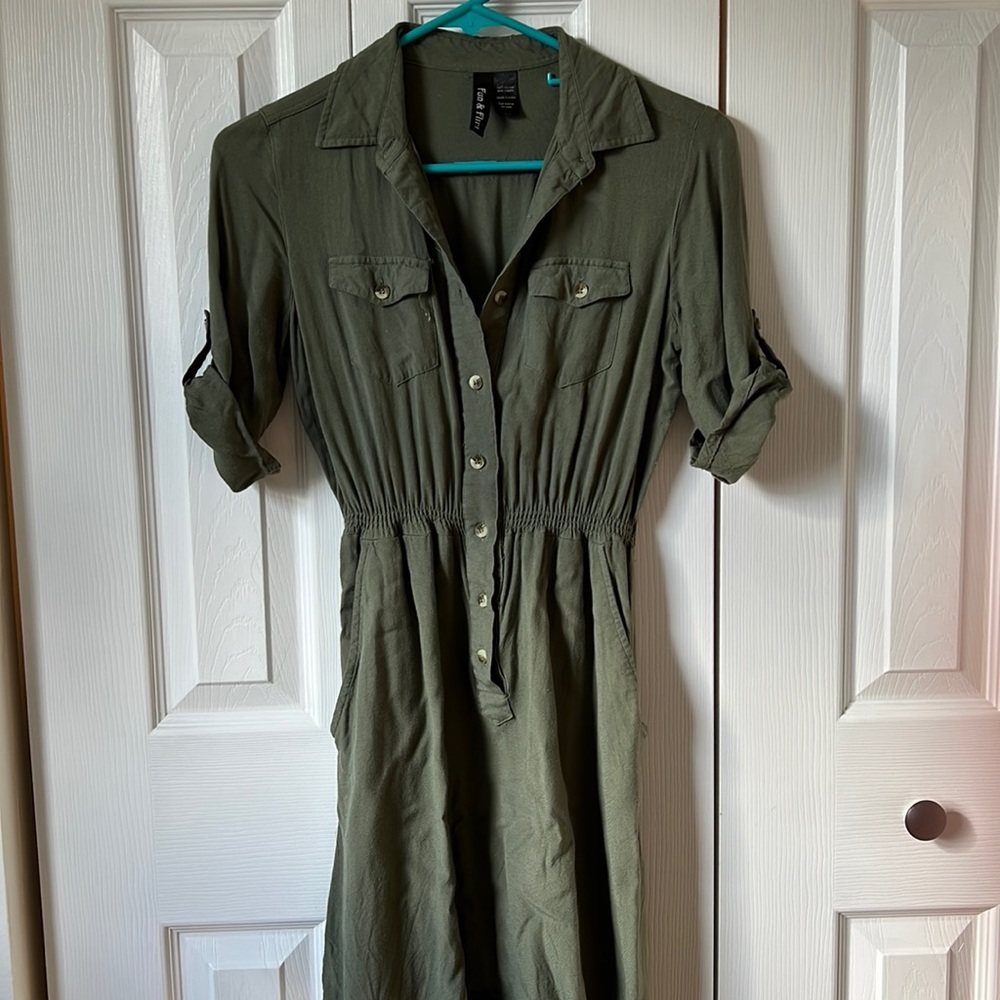 Dress with pockets